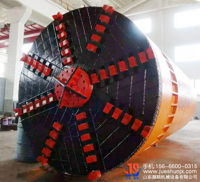 泥水平衡頂管機